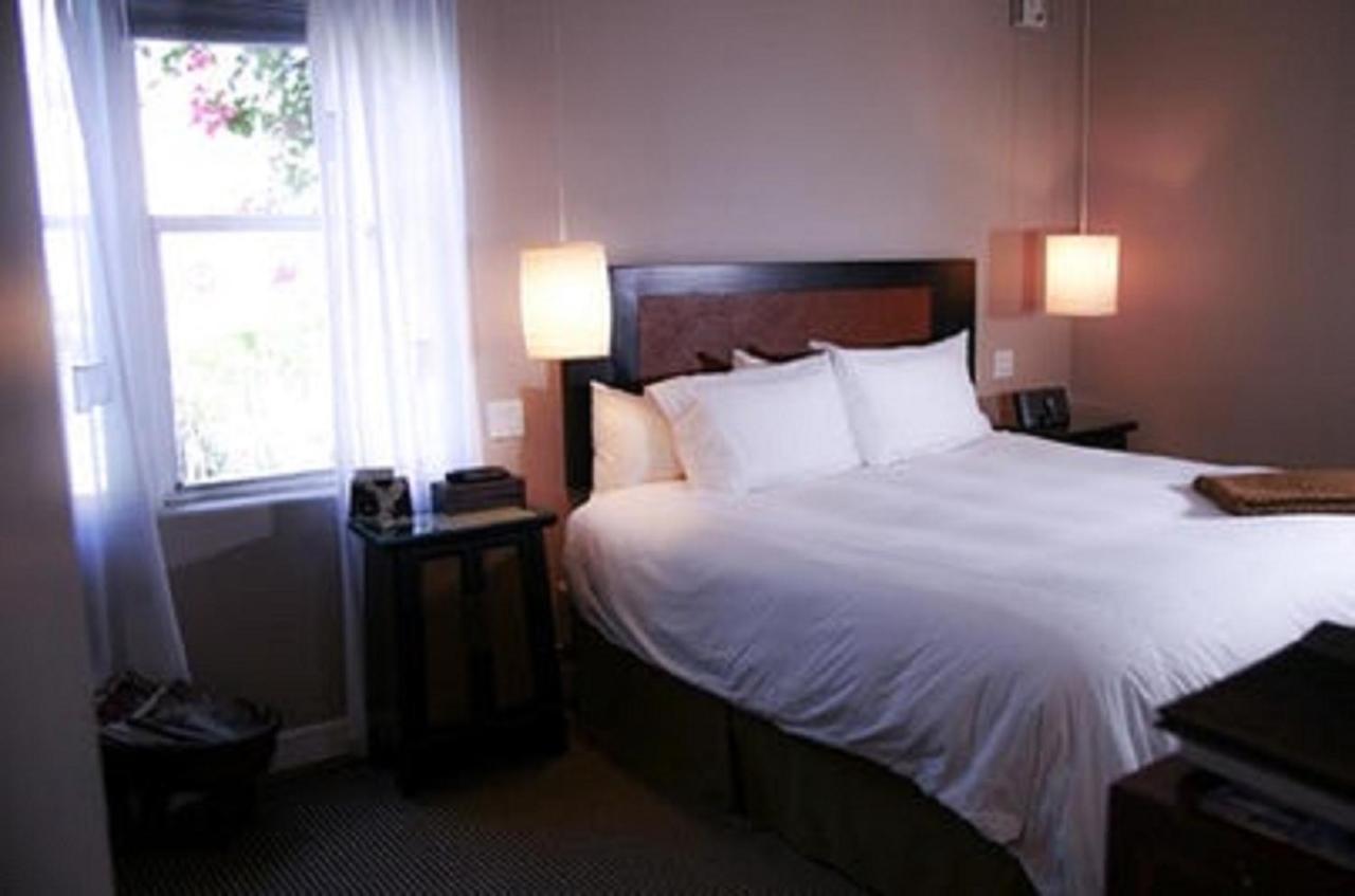 Airport Hotel Entebbe Ngoại thất bức ảnh